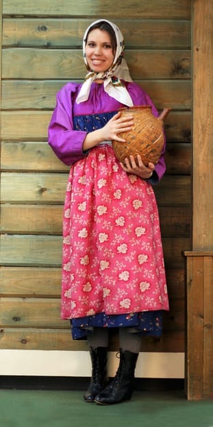 Фото женщина в старообрядческом сарафане