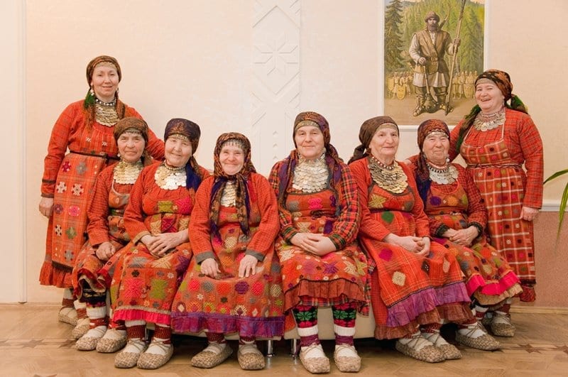 Бурановские бабушки записали новую песню под названием motherland ("родина") 1
