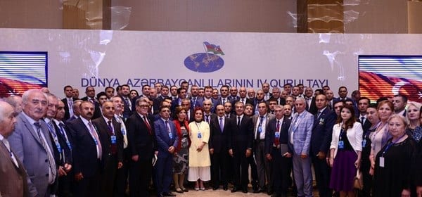 Руководитель «достлуга» зульфигар мирзаев – участник iv съезда азербайджанцев мира 1