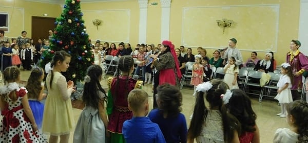 Новогоднее представление для татарских детишек прошло в доме дружбы народов 1