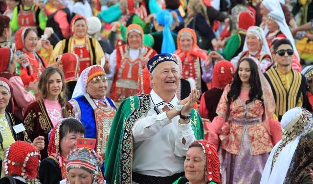 Сохранение языков и традиций народов россии вошло в перечень общественно полезных услуг 1