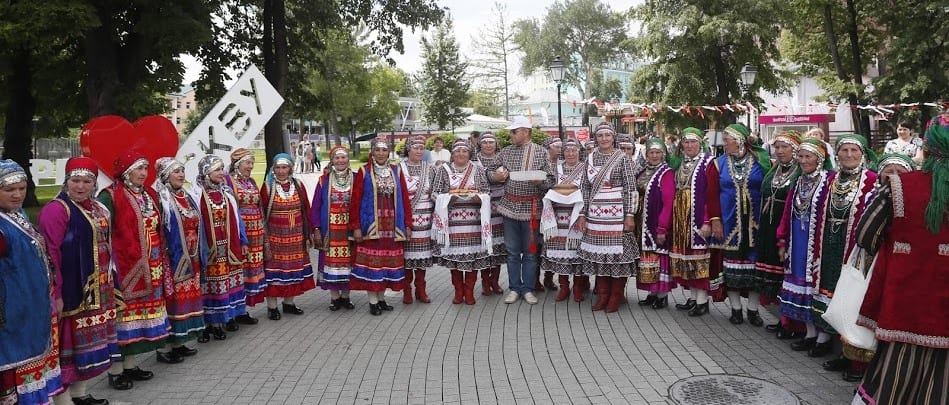 В москве проходит удмуртский национальный праздник «гербер» 1