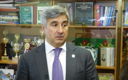 Заместитель премьер-министра республики татарстан василь шайхразиев посетил дом дружбы народов ур 42