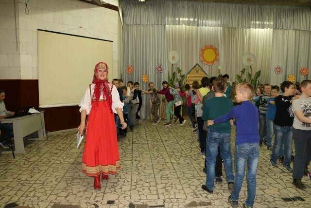Участники летних лагерей сарапула познакомились с русским фольклором 14