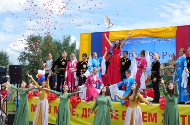 Армянский национальный праздник «вардавар» 1