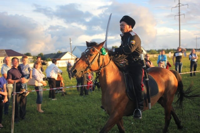 В дебёсском районе прошёл фестиваль «конный биатлон» 2