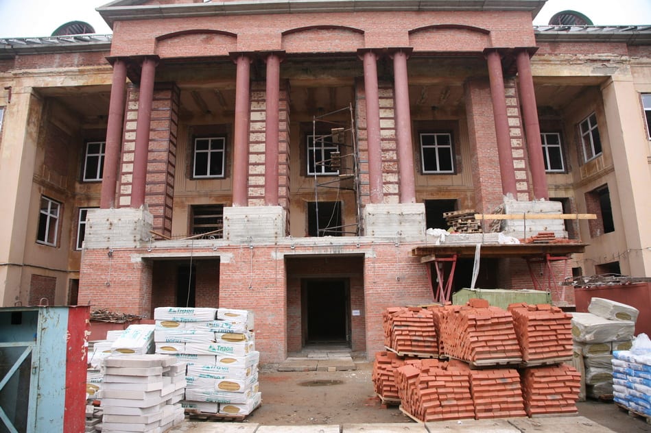 Реконструкция бывшего здания дк "октябрь" - будущего дома дружбы народов 5