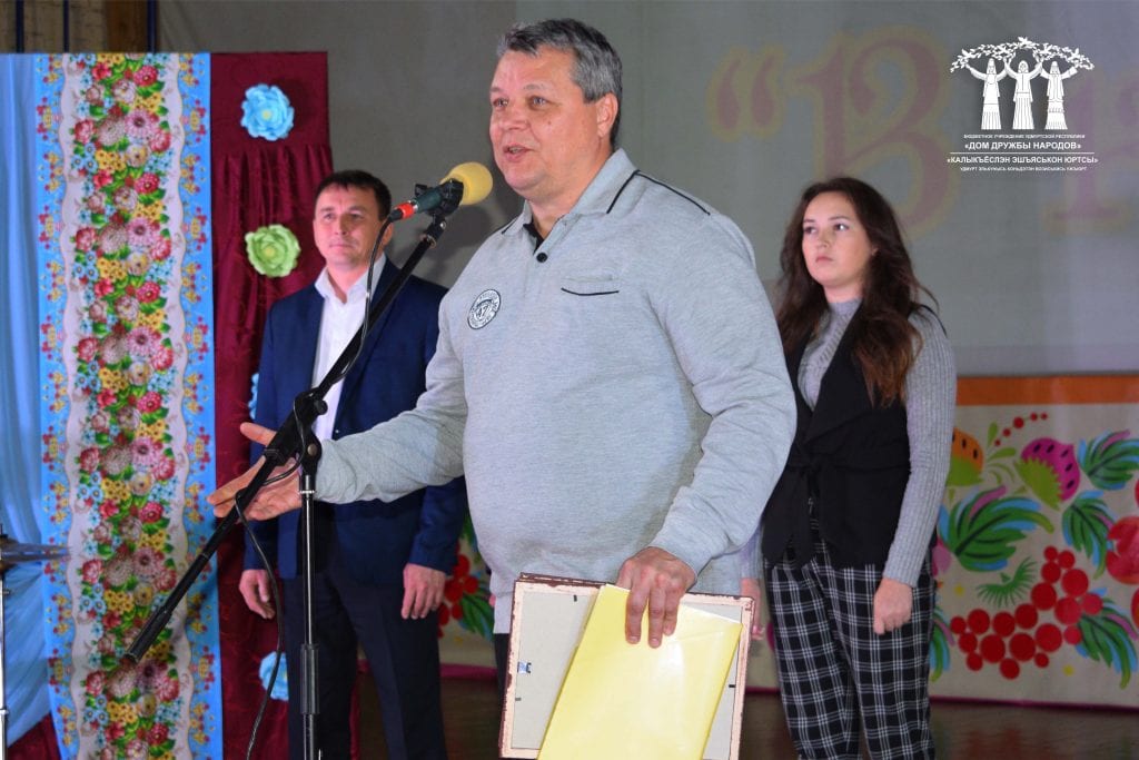 Творческие коллективы можгинского района выступили в ижевске 14