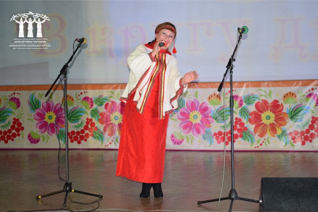 Творческие коллективы можгинского района выступили в ижевске 23
