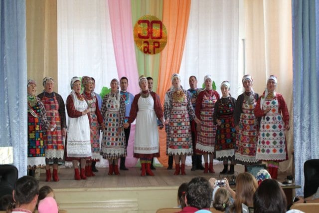 Президент татарстана наградил ансамбль удмуртской песни 1