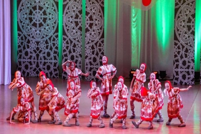 В сарапуле прошёл конкурс народного танца «камушка» 1