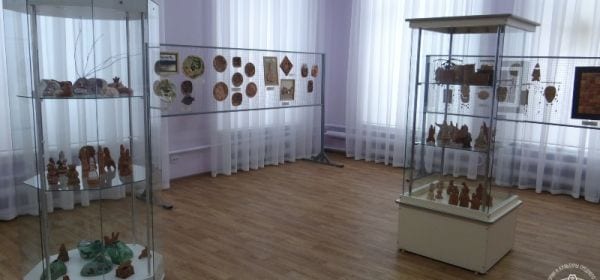 Выставка керамики с национальными мотивами в сарапуле 3
