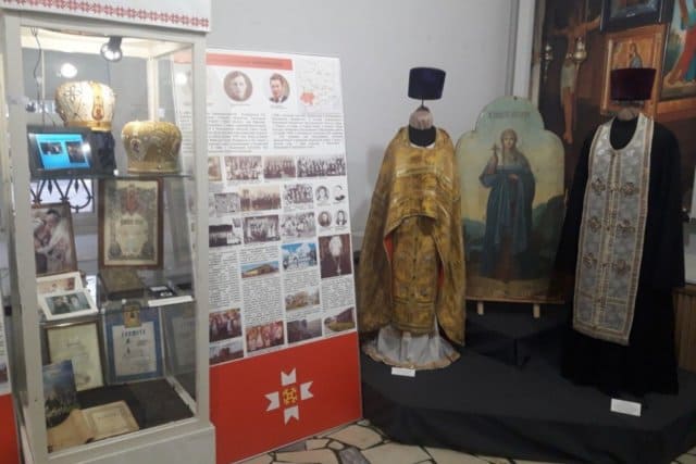 В ижевске прошла выставка «православные храмы можгинского района» 1