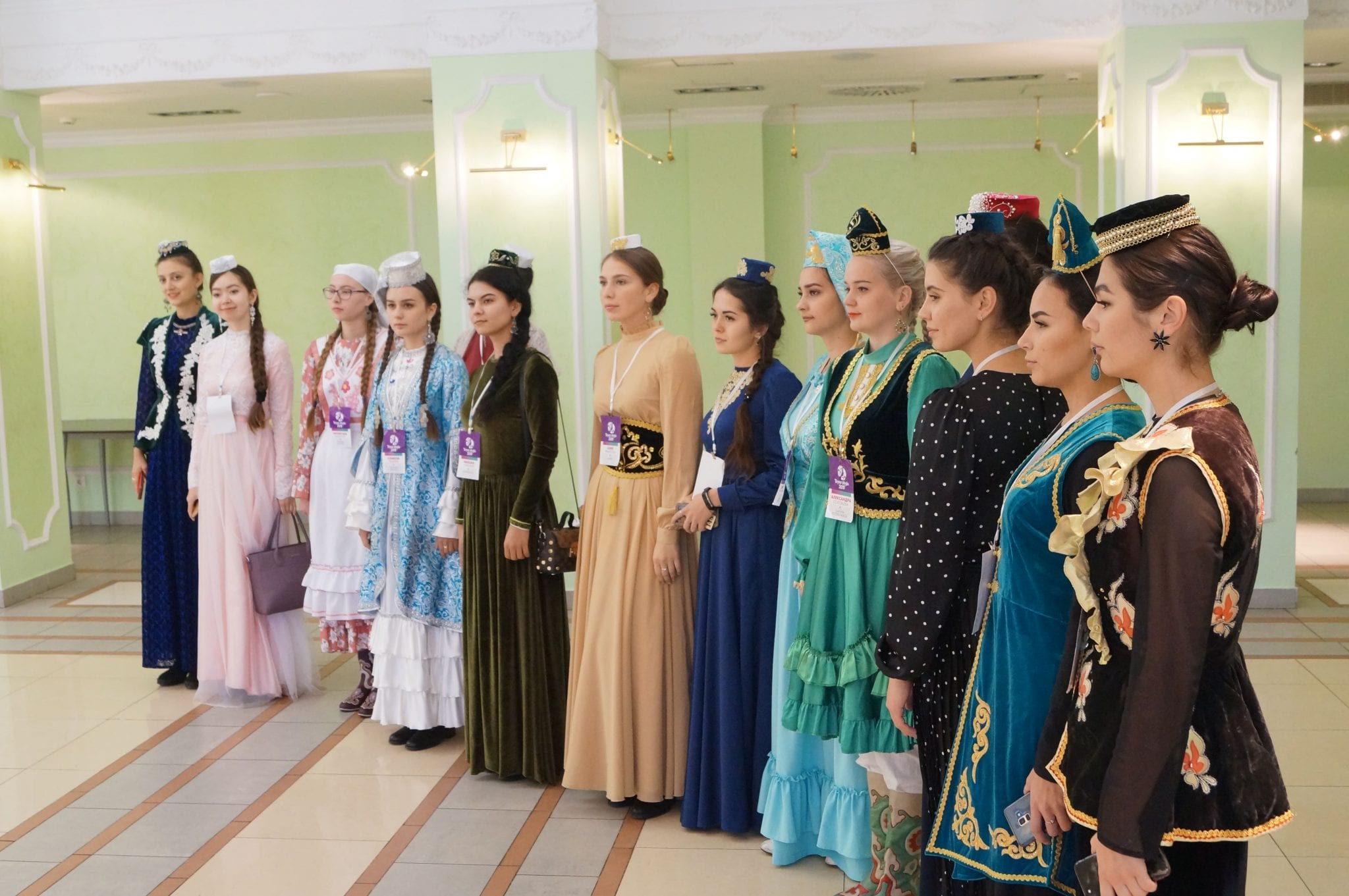 Участницы “татар кызы - 2019” посетили дом дружбы народов 1
