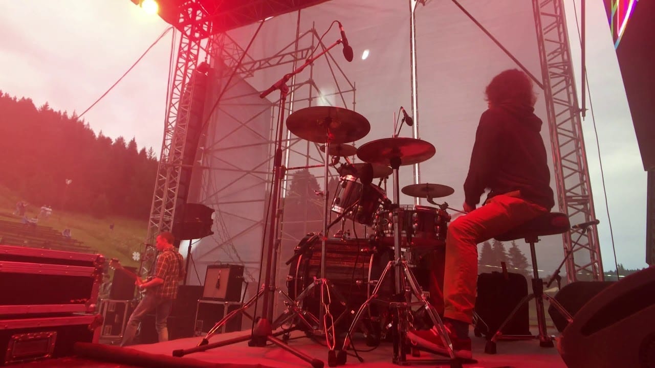 Фото барабанщика группы "сайлент ву гур" на сцене "эктоники"