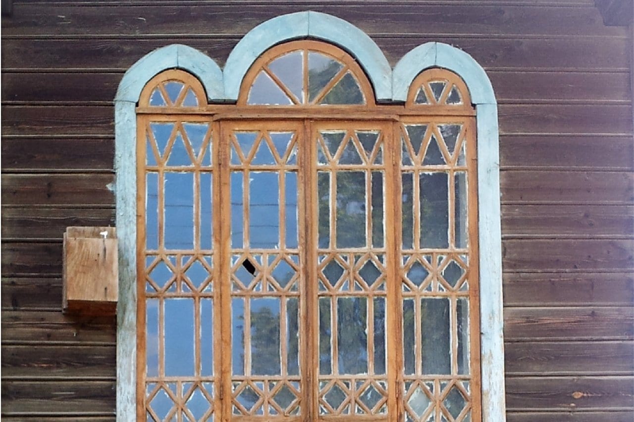 Фото исторического окна в воткинске, ставшее народным достоянием россии