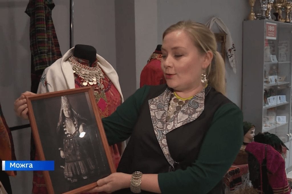 Сто старинных удмуртских платьев увидят посетители выставки в можге 1