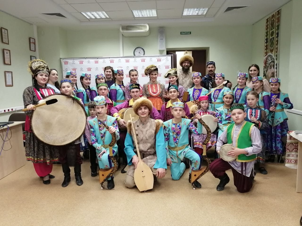 В ижевске прошли мастер-классы по игре на старинных традиционных музыкальных инструментах татар 1
