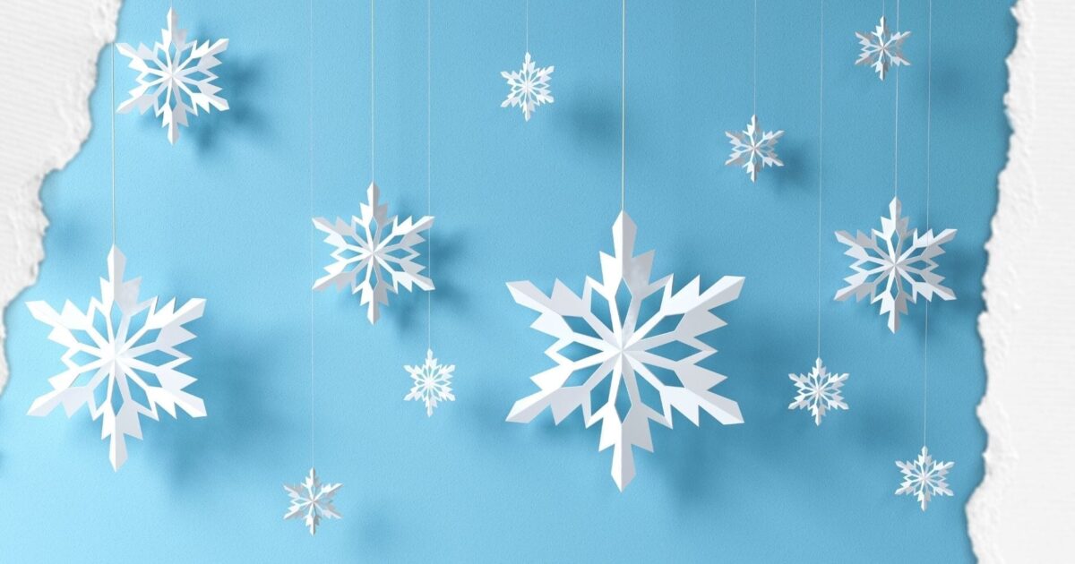 Как Красиво Приклеить Снежинки на Окно Фото • Бумажные гирлянды