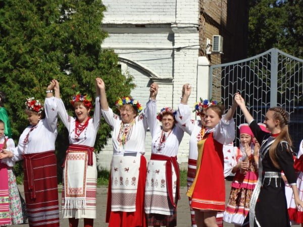 Фото украинок на празднике