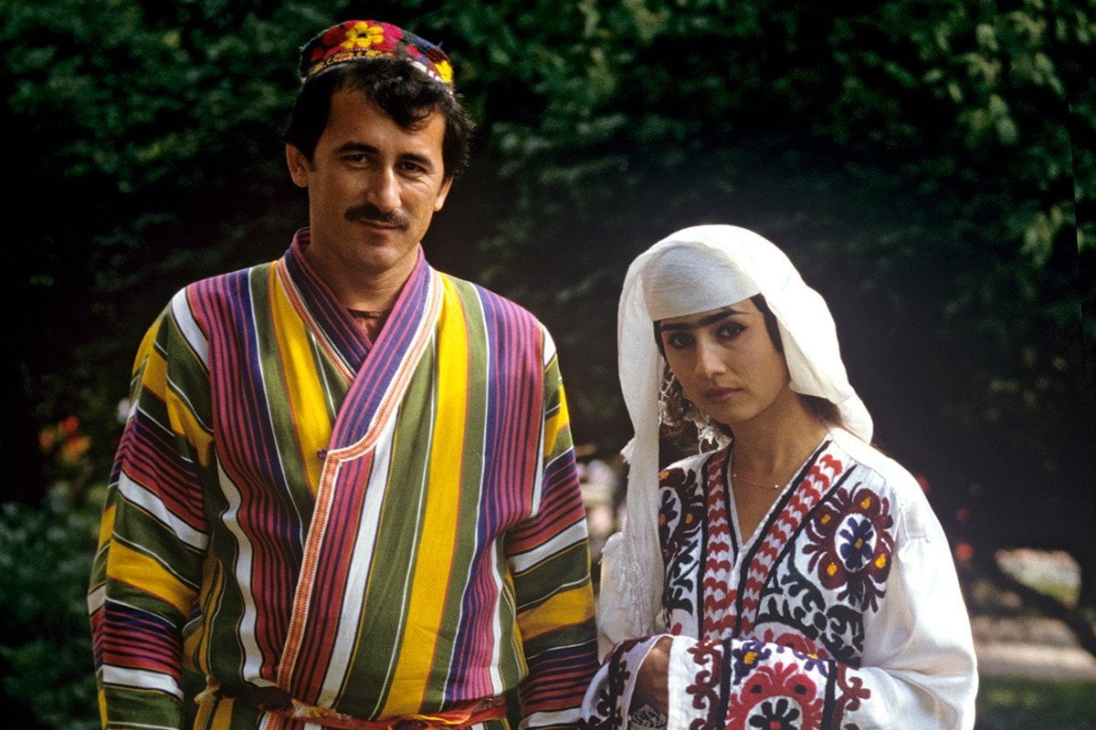 Таджикский национальный костюм – мужской и женский