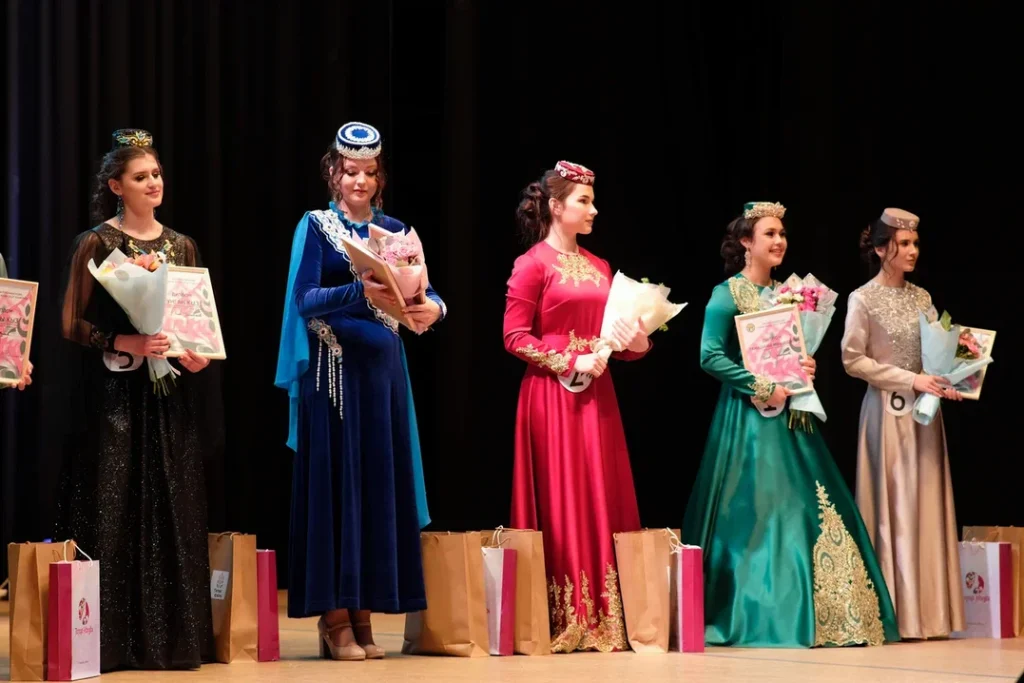 Впервые сразу две участницы получили титул победительницы на республиканском конкурсе «татар кызы – 2022» в удмуртии 6