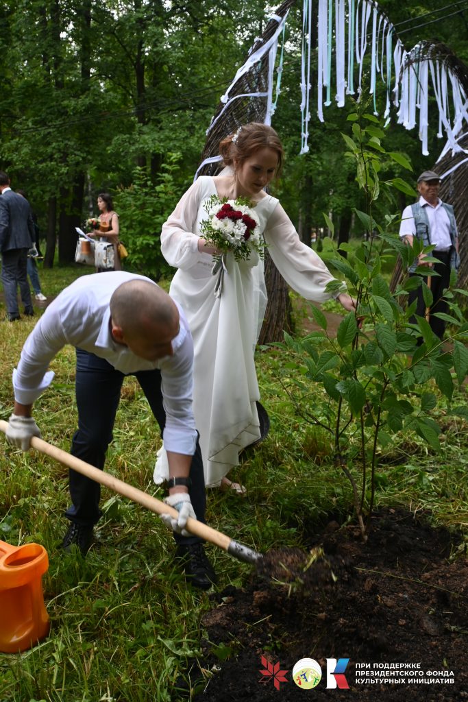 В удмуртии прошёл первый межнациональный свадебный фестиваль 48