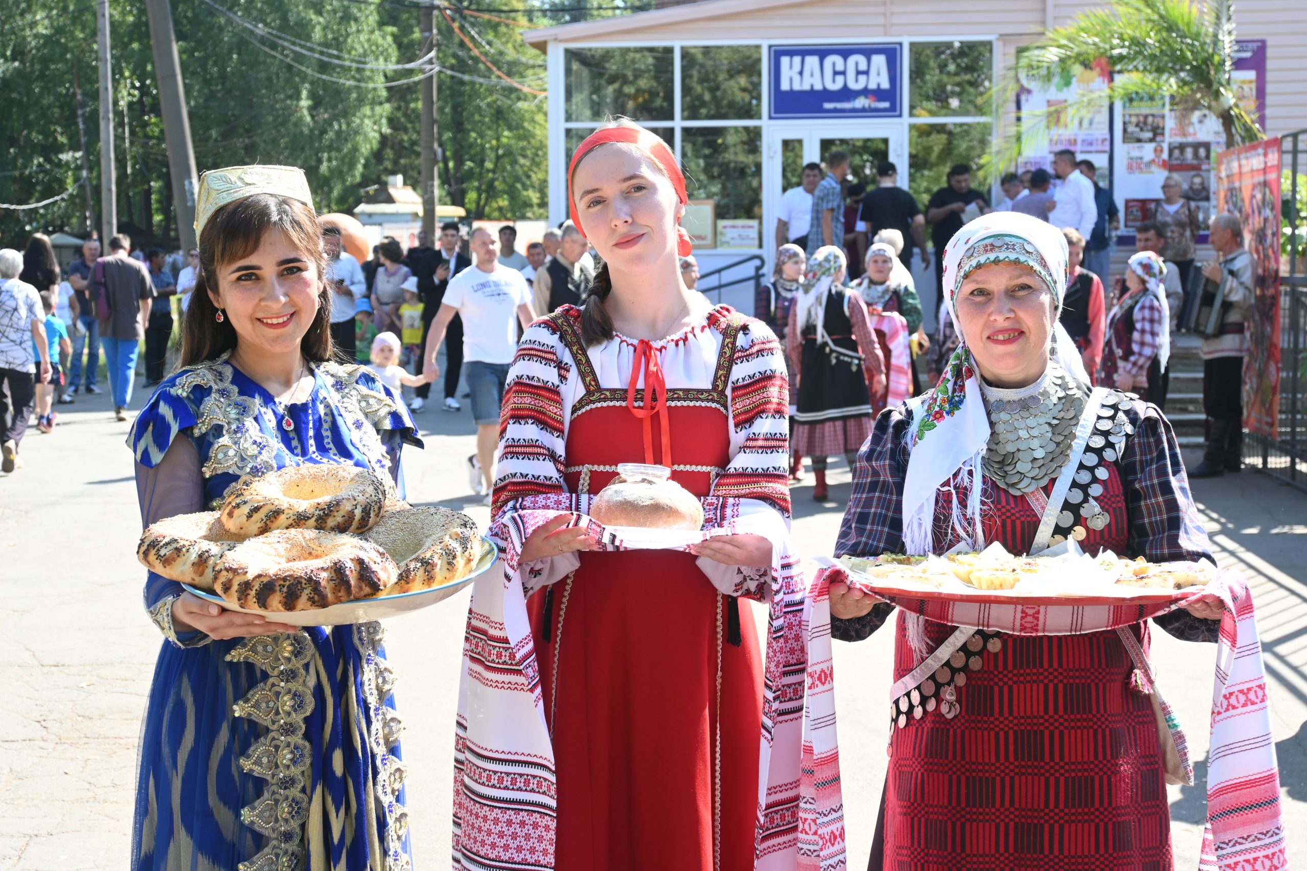 Плов из 12 регионов узбекистана смогли попробовать жители и гости ижевска 5