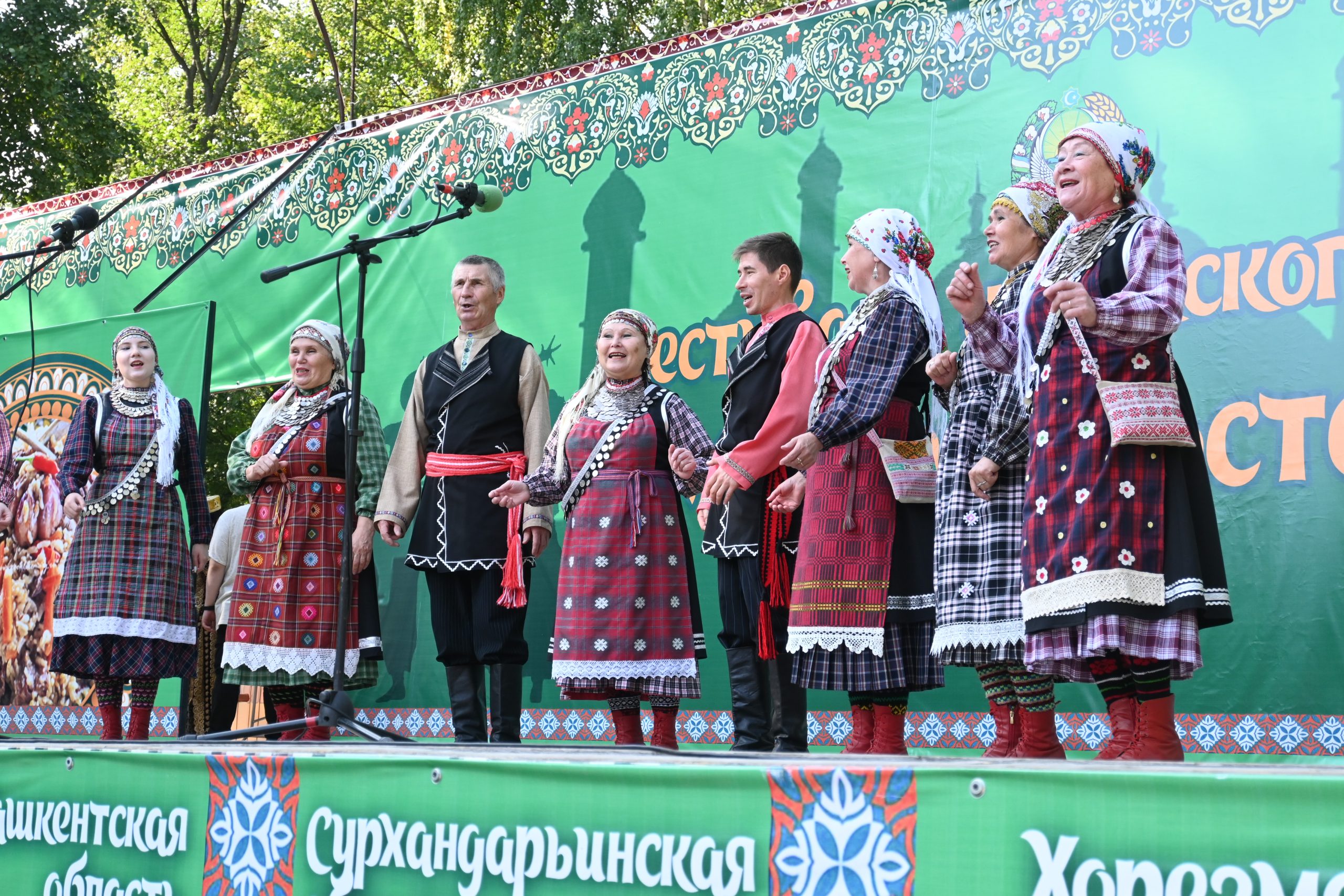 Плов из 12 регионов узбекистана смогли попробовать жители и гости ижевска 9