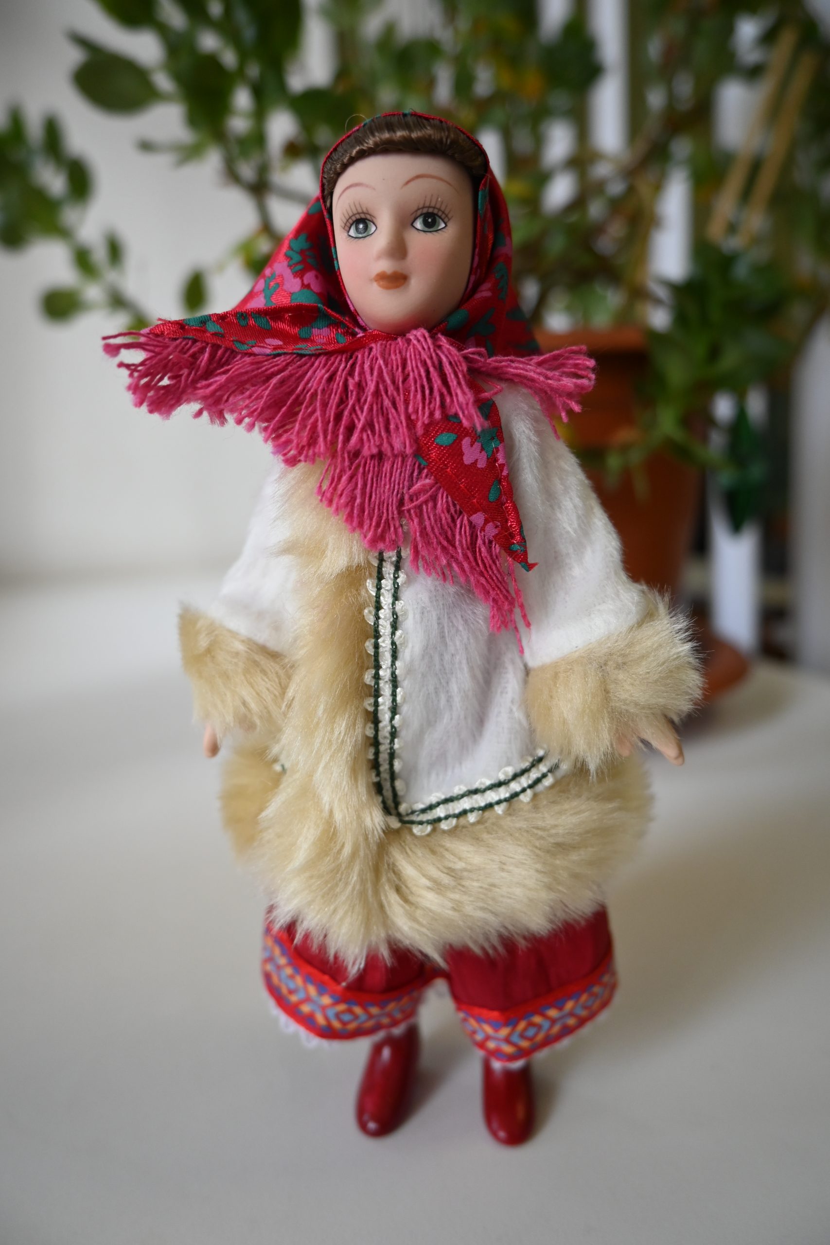 «истории игрушек». Выставка кукол в народных костюмах 3