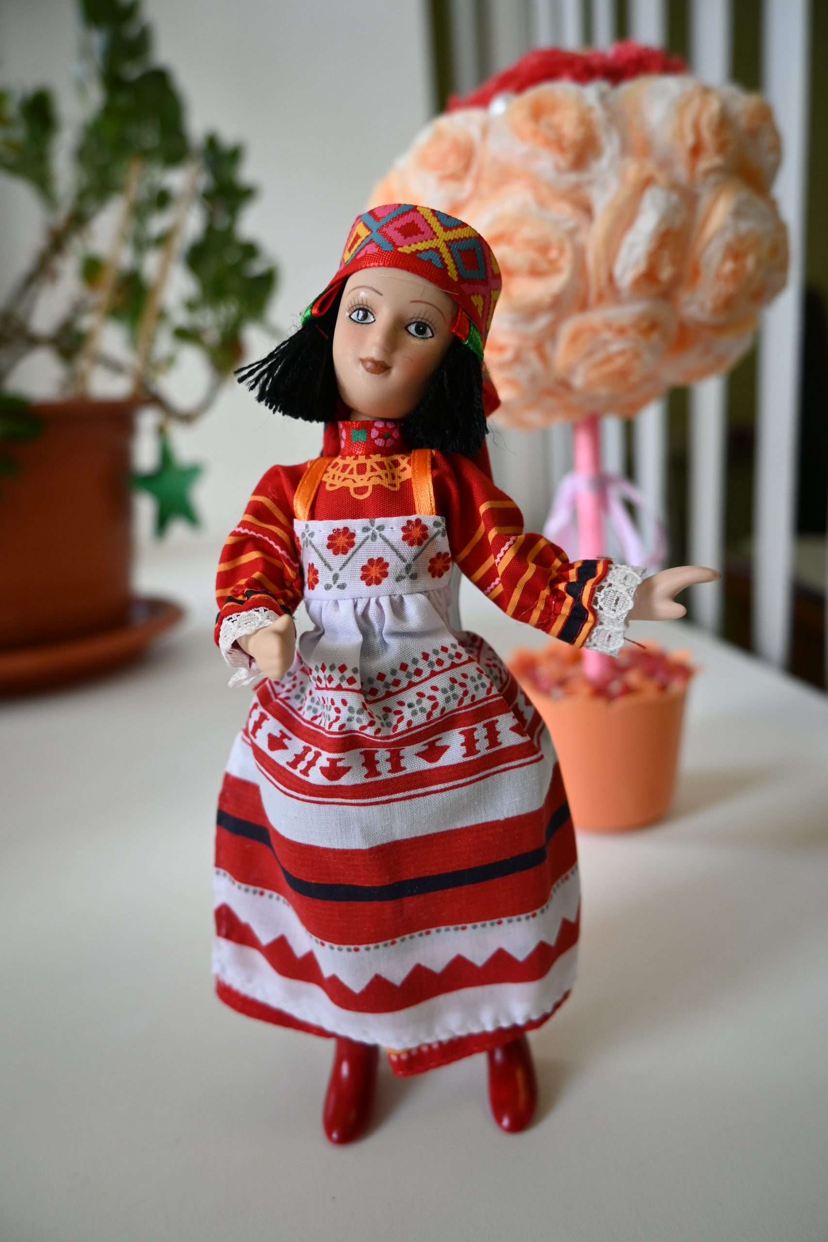 «истории игрушек». Выставка кукол в народных костюмах 21