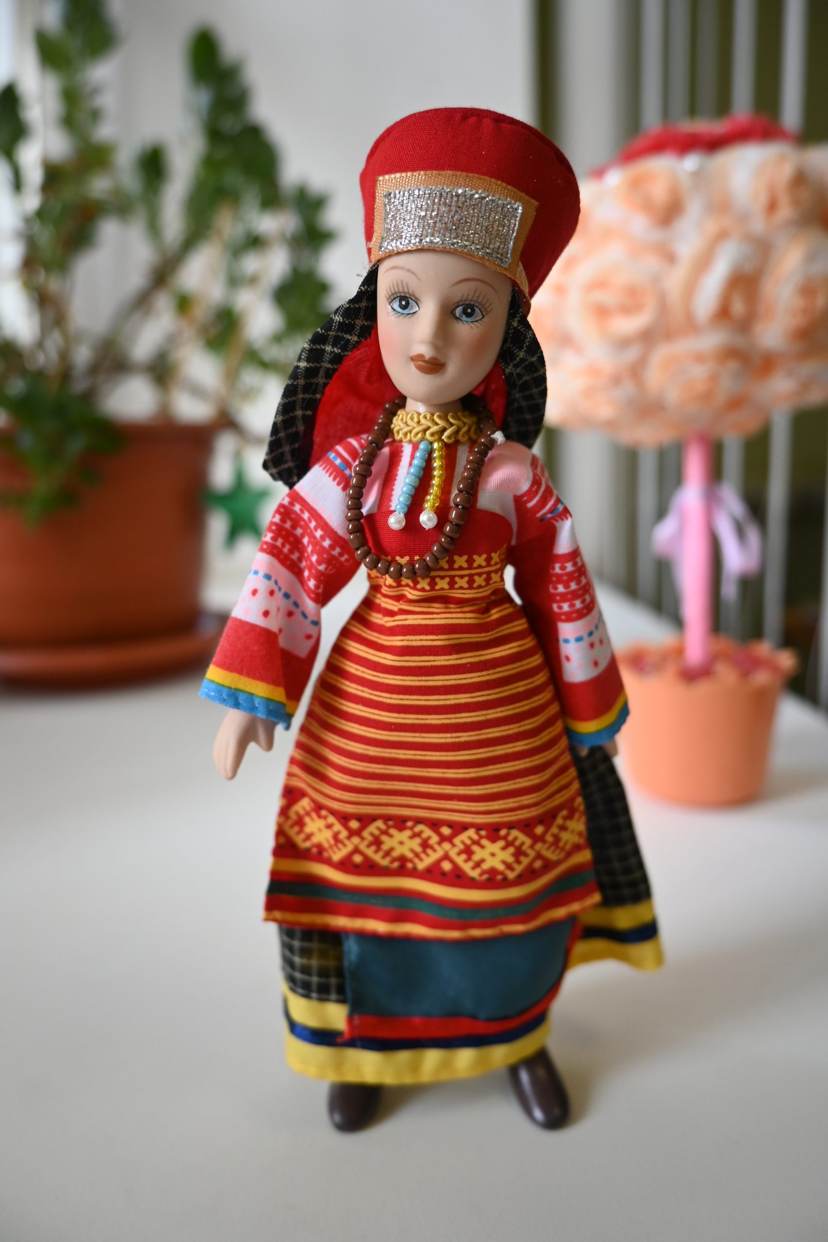 «истории игрушек». Выставка кукол в народных костюмах 23