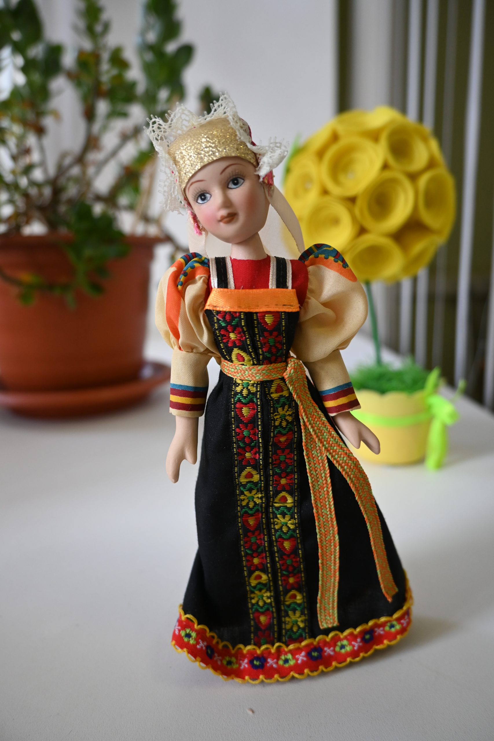 «истории игрушек». Выставка кукол в народных костюмах 25
