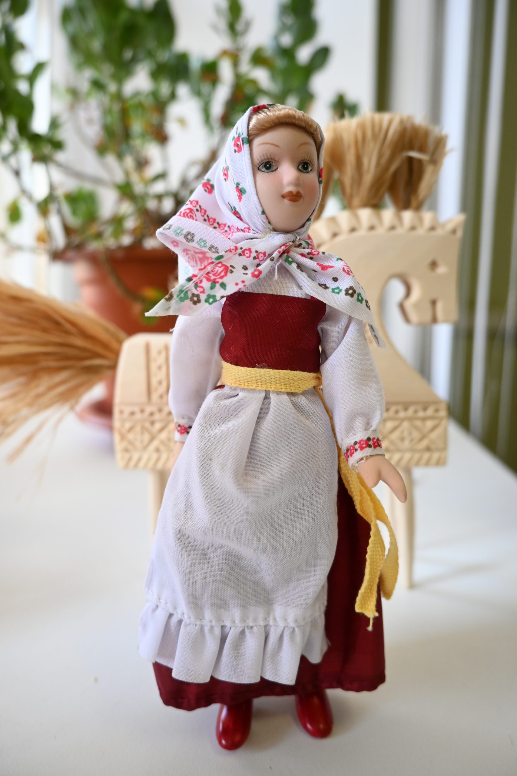«истории игрушек». Выставка кукол в народных костюмах 21