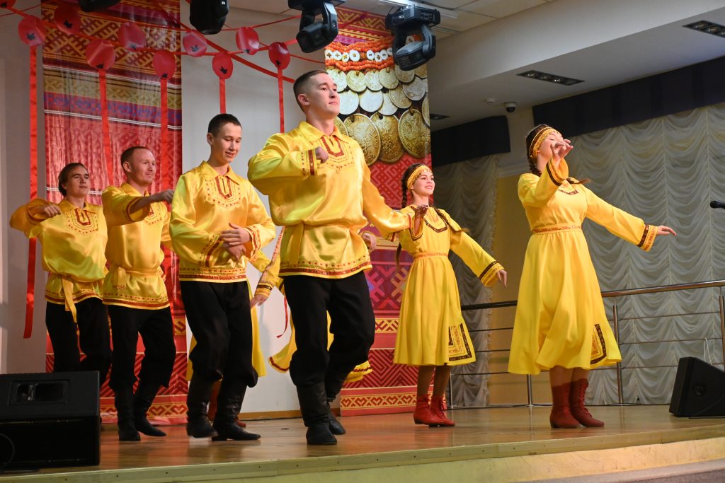 Фестиваль «палэзян» открыли молодёжные коллективы «шочмо вож» и «чипчирган» 2