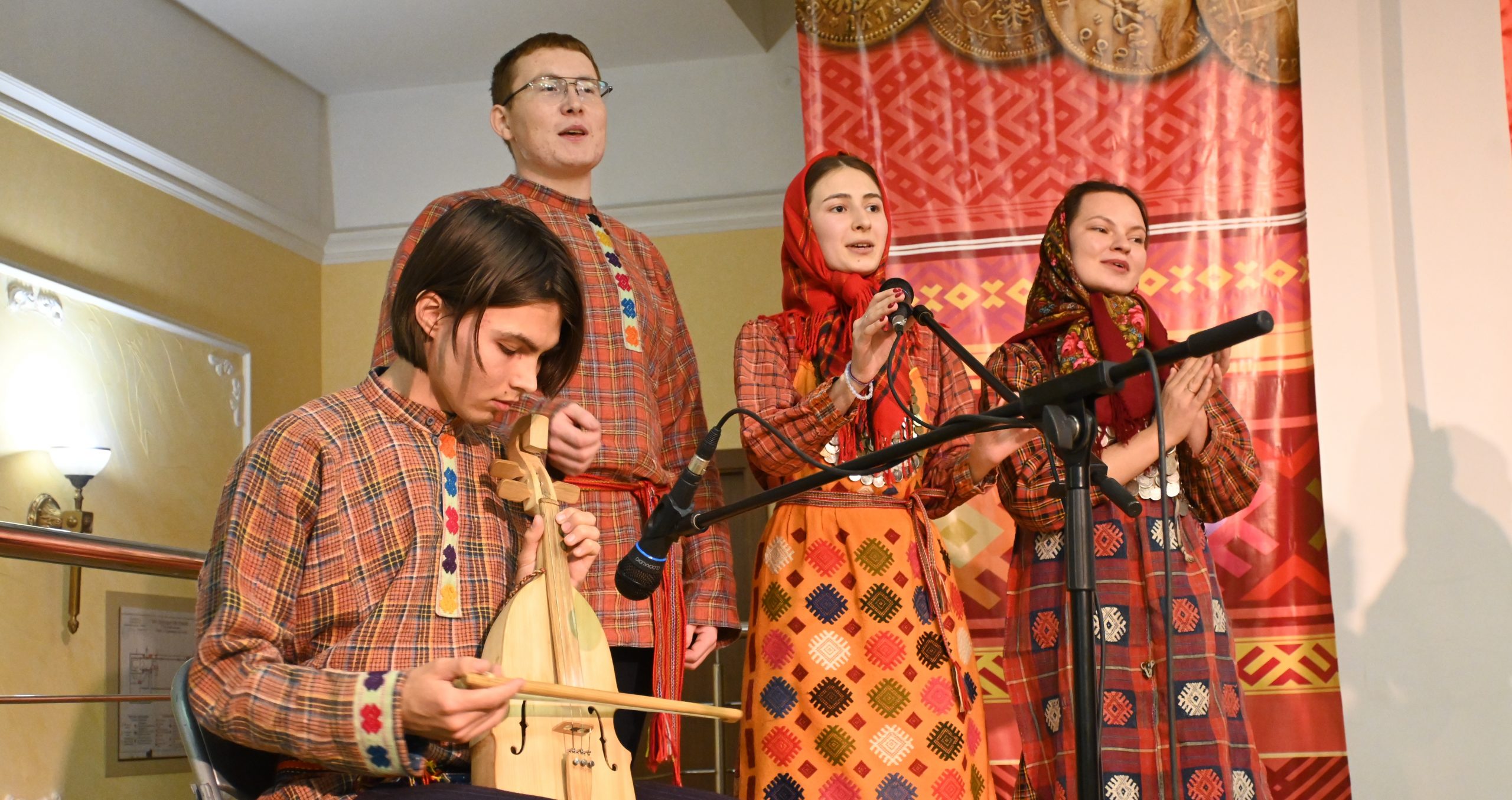 Фестиваль «палэзян» открыли молодёжные коллективы «шочмо вож» и «чипчирган» 1