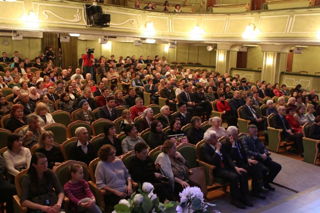 Общественники из удмуртии посетили родину поэта и драматурга ангама атнабаева 7