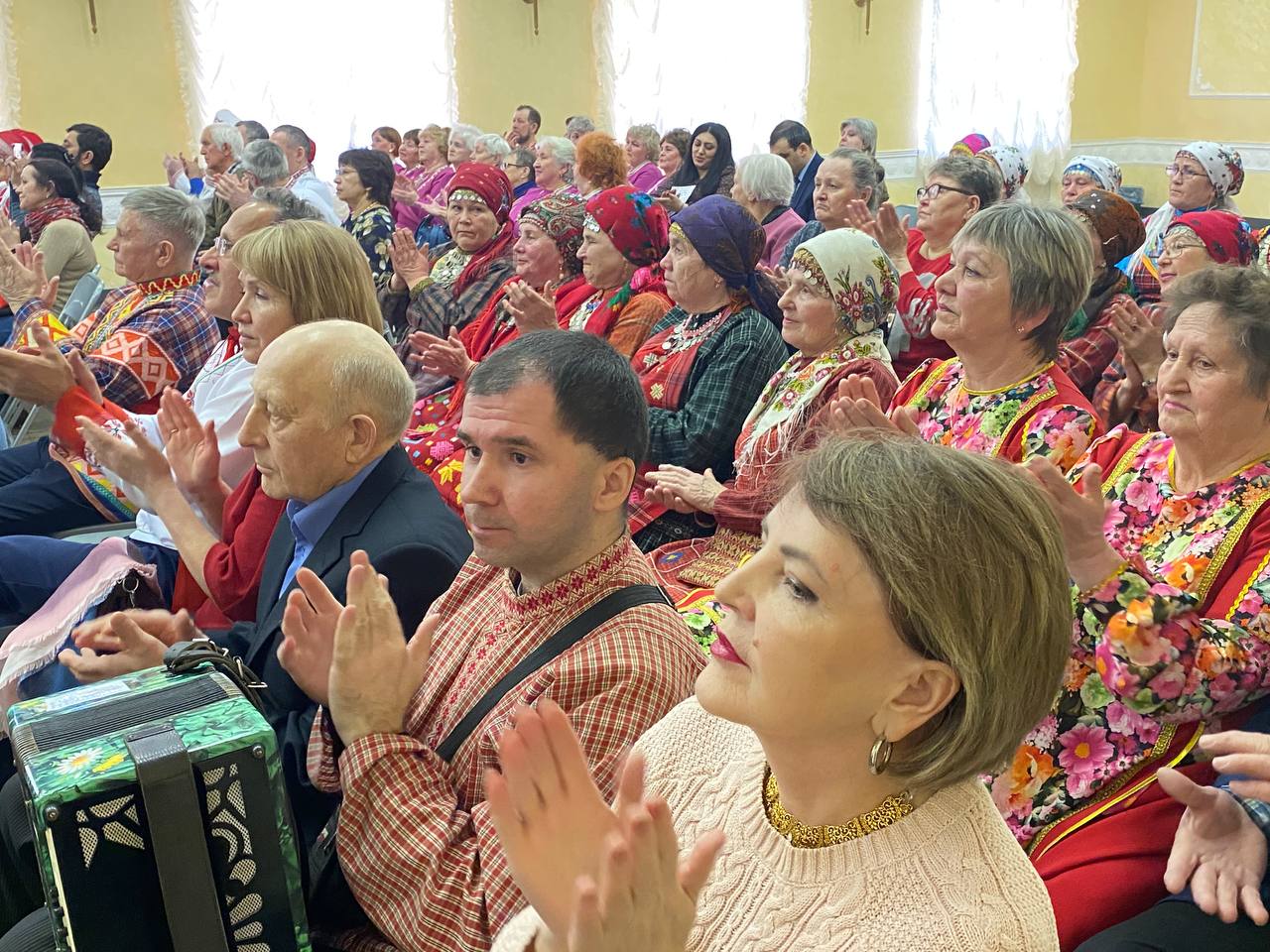 В день воссоединения крыма с россией в доме дружбы народов удмуртии состоялся межнациональный фестиваль «мы вместе»  23