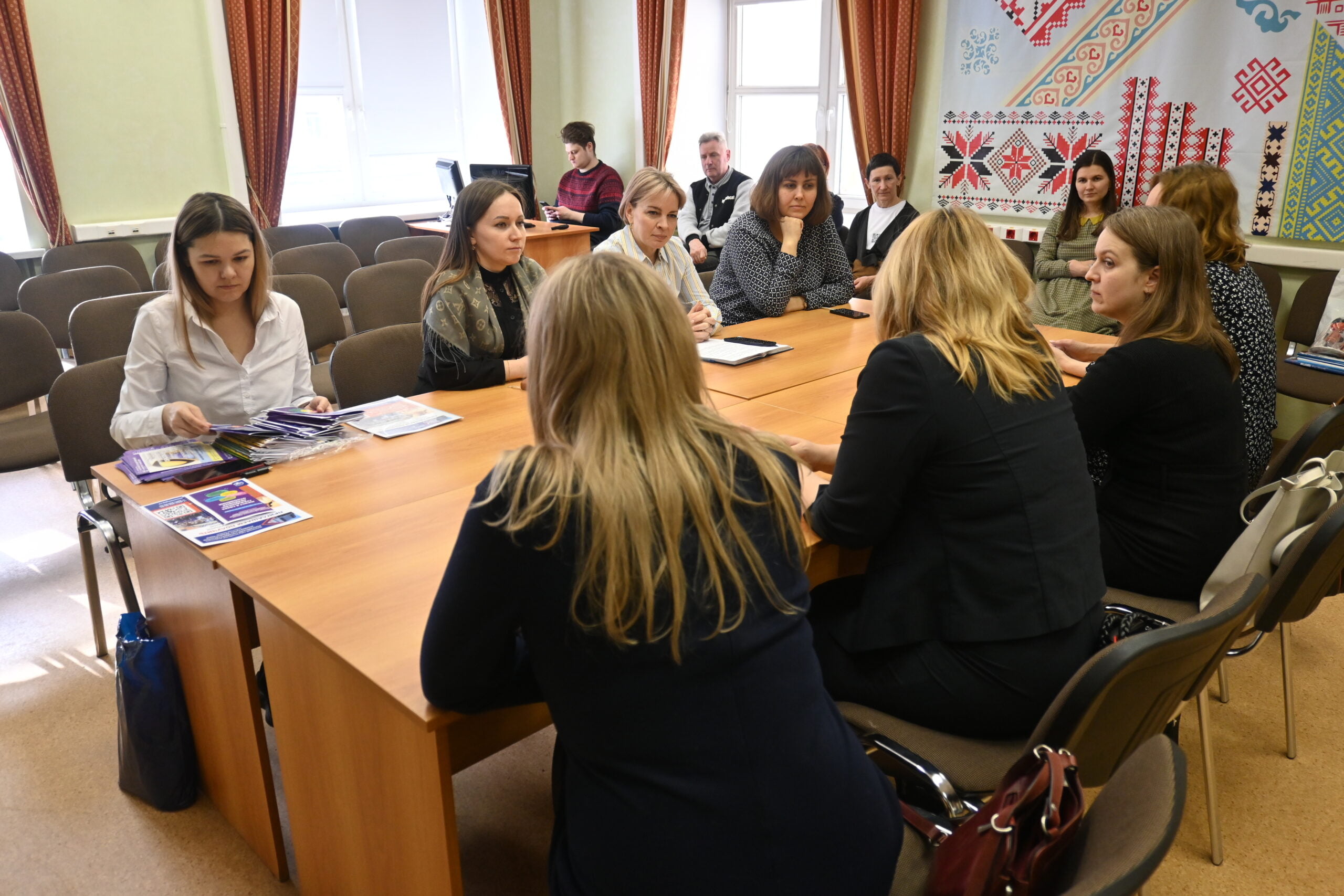 Представители казанского вуза поделились с коллегами из удмуртии опытом работы с иностранными студентами 1